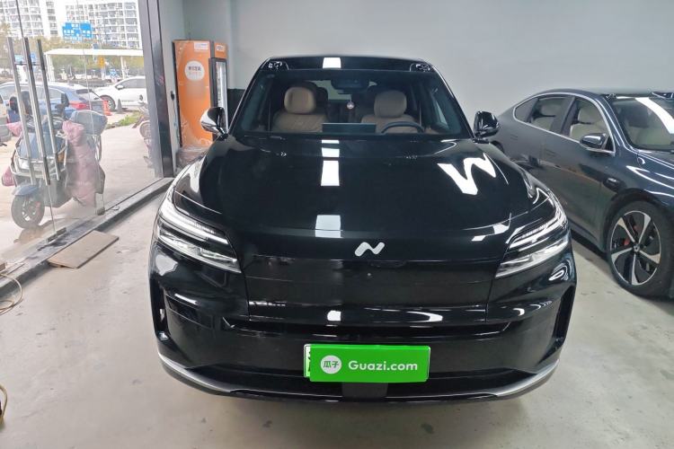 Used ONVO Luxeed L90 2025 Model—Max Six-Seater Version
