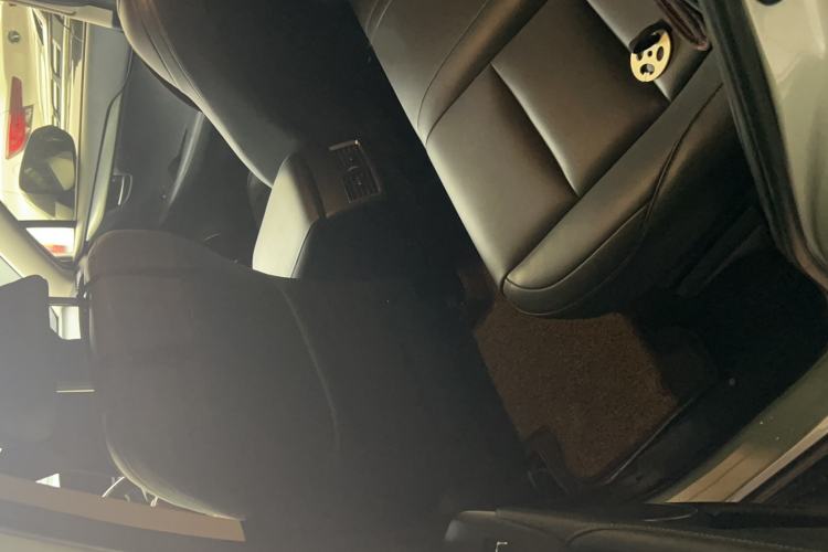 Used Lexus NX 2018 300h Front-Wheel-Drive FENGSHANG Version China V Emission Standard
