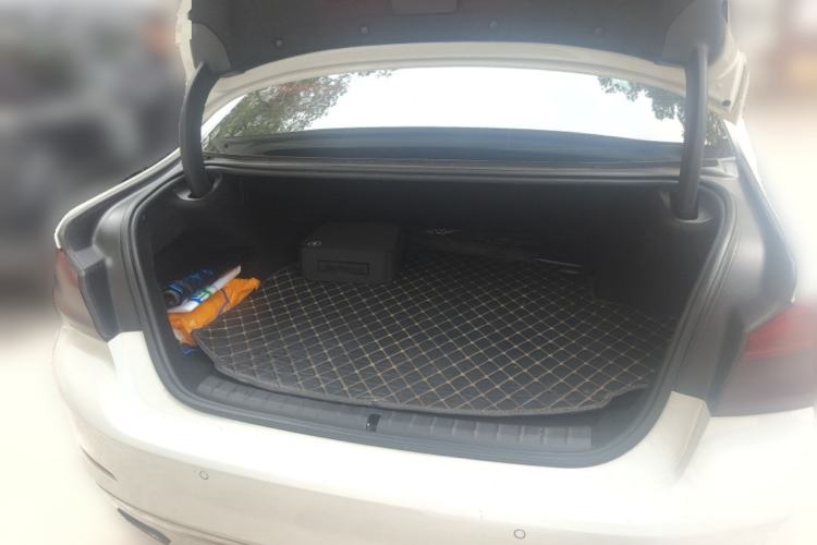 Used BMW 5 Series New Energy 2019 530Le Luxury Package Trunk