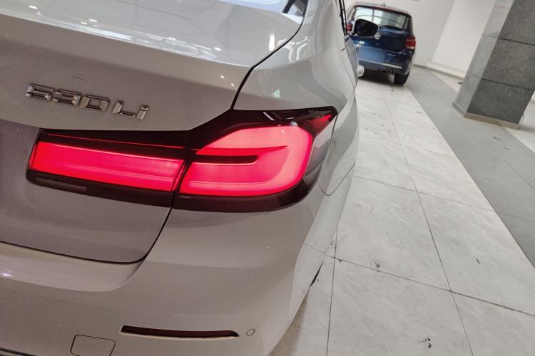 Used BMW 5 Series 2022 Updated 530Li Luxury Edition Premium Package Right Rear Taillight