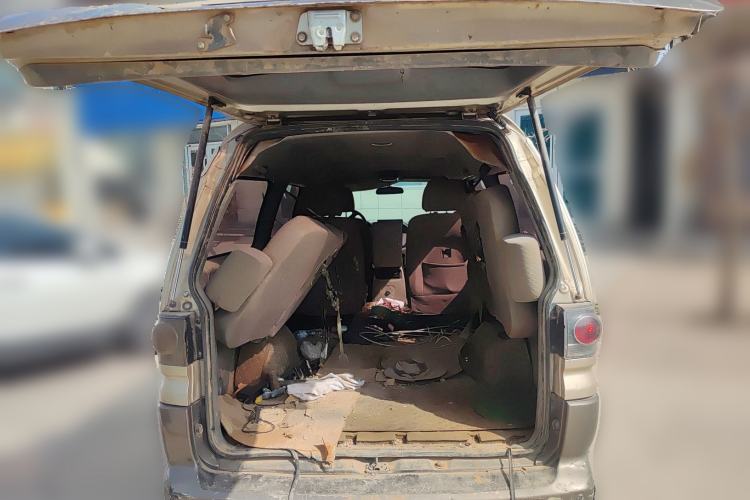 Used FORTHING Lingzhi 2014 M5 Q7 2.0L 7-seat Long-wheelbase Comfort Version
