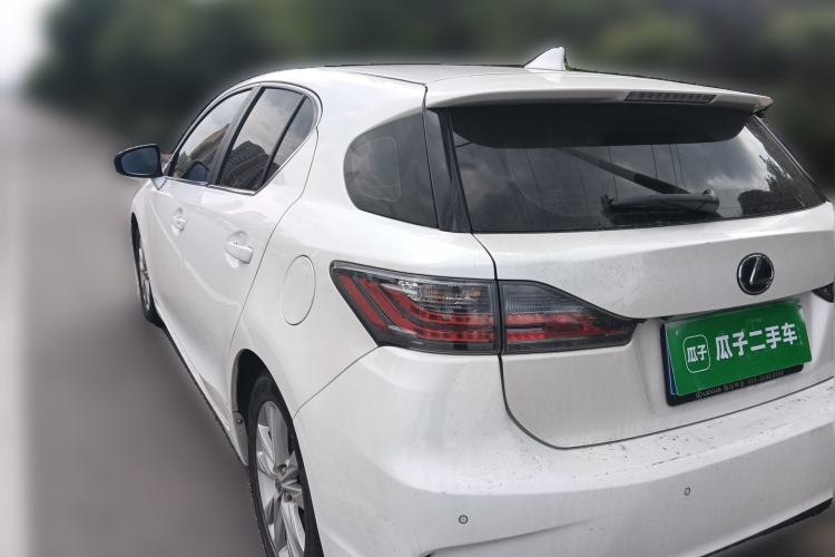 Used Lexus CT 2014 CT200h Comfort Edition Monochrome Rear Left 45 Deg