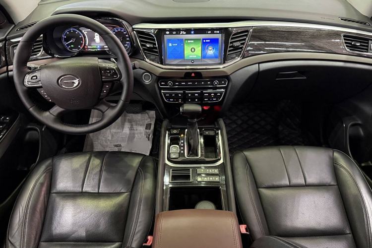 Used GAC Trumpchi GS8 2017 320T Two-Wheel Drive Luxury Smart Connectivity Version (7 Seats)