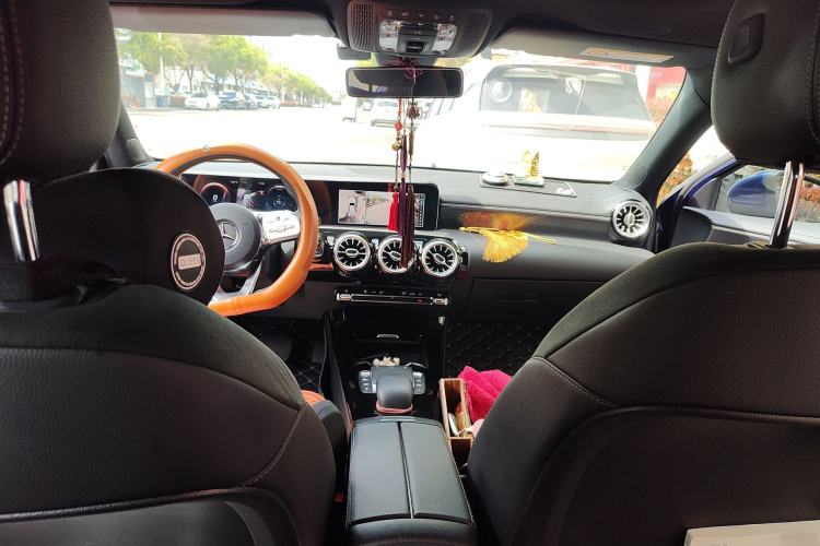 Used Mercedes-Benz A-Class 2020 Restyled A 200 L Sport Sedan Fashion Version Headliner