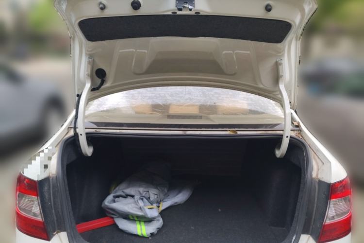 Used Skoda Rapid 2016 1.6L Automatic Chuanxing Edition Trunk