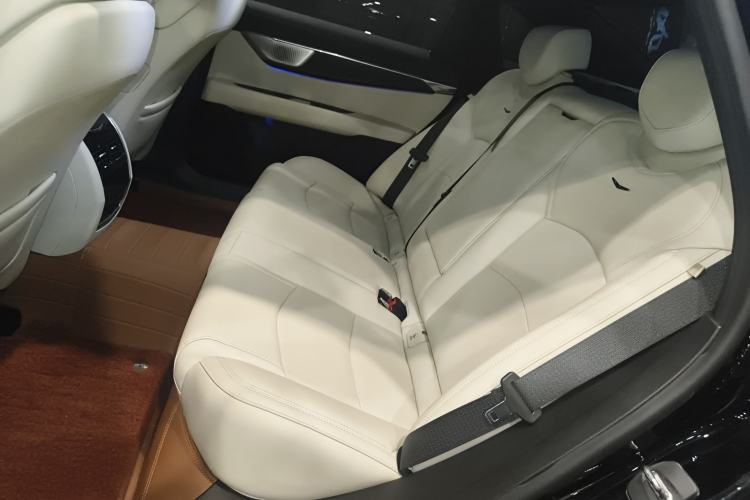 Used Cadillac CT6 2023 28T Luxury Version
