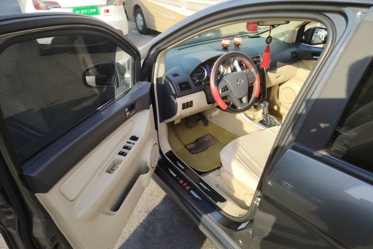 Used BAIC E Series 2012 Hatchback 1.5L Automatic Leshang Version