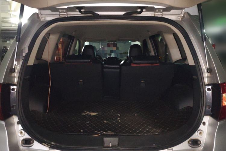 Used Land X8 2015 Explorer Edition 2.0T Diesel 4x4 Luxury Model Trunk