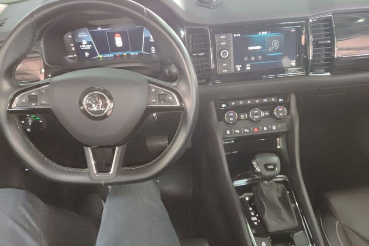 Used Skoda Kodiaq 2019 Facelifted TSI330 5-Seater Two-Wheel-Drive Luxury Enjoyment Edition China VI Standard
