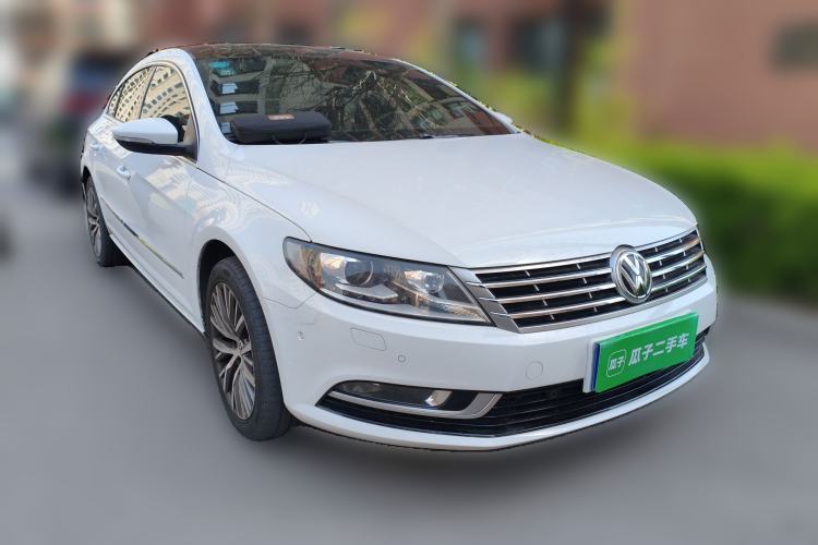 Used Volkswagen FAW-Volkswagen CC 2016 2.0 TSI Luxury Model Front Right 45 Deg
