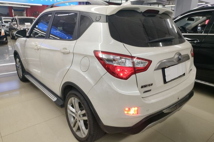 Used CHANGAN CS35 2014 1.6L Manual Luxury Model China IV Standard