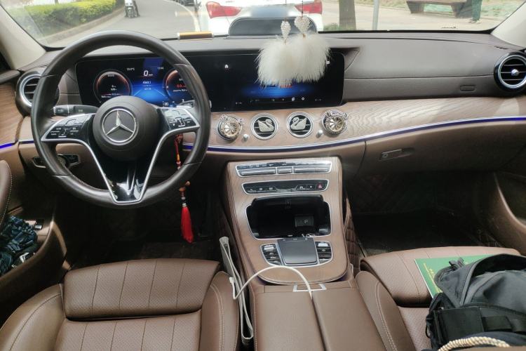 Used Mercedes-Benz E-Class 2021 Facelift E 260 L Center Console