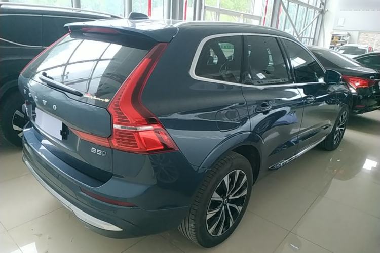 Used Volvo XC60 2023 B5 4x4 Smart Luxury Edition
