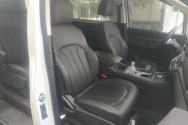 Used BAW Ruisheng Ace M7 2023 2.0L Automatic Long-wheelbase Business Version 7 Seats Interior 3