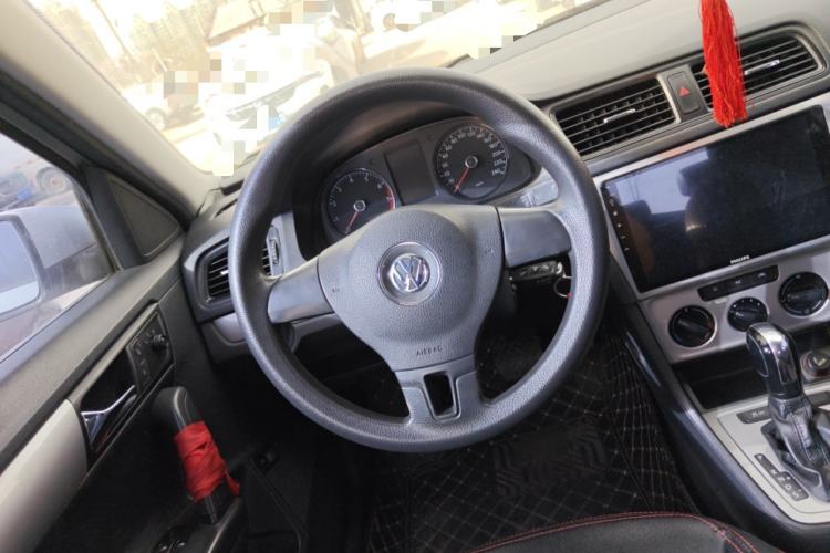 Used Volkswagen Lavida 2013 Revised Classic 1.6L Automatic Fashion Edition
