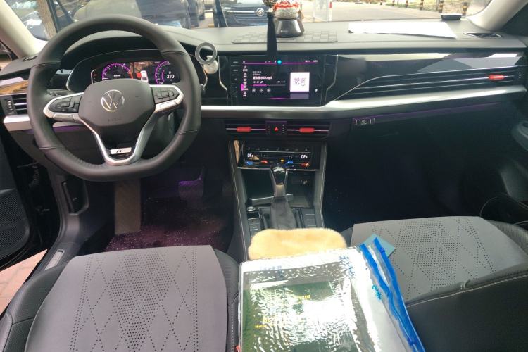 Used Volkswagen Passat 2025 Outstanding Model 380TSI Dragon Glory Edition