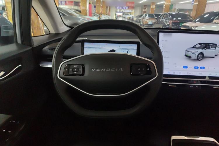 Used Venucia VX6 2023 520 Max
