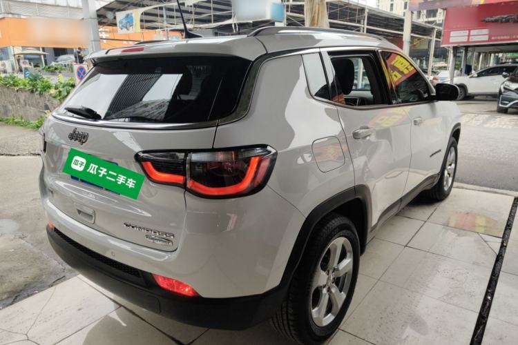 Used Jeep Compass 2017 200T Automatic Family Edition
