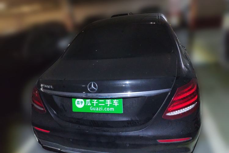 Used Mercedes-Benz E-Class 2016 E 300 L Sporty and Stylish Model
