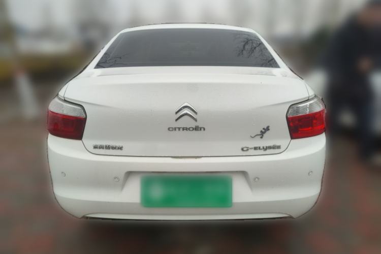 Used Citroen Elysee 2015 Zhishang Edition 1.6L Manual Fashion Model