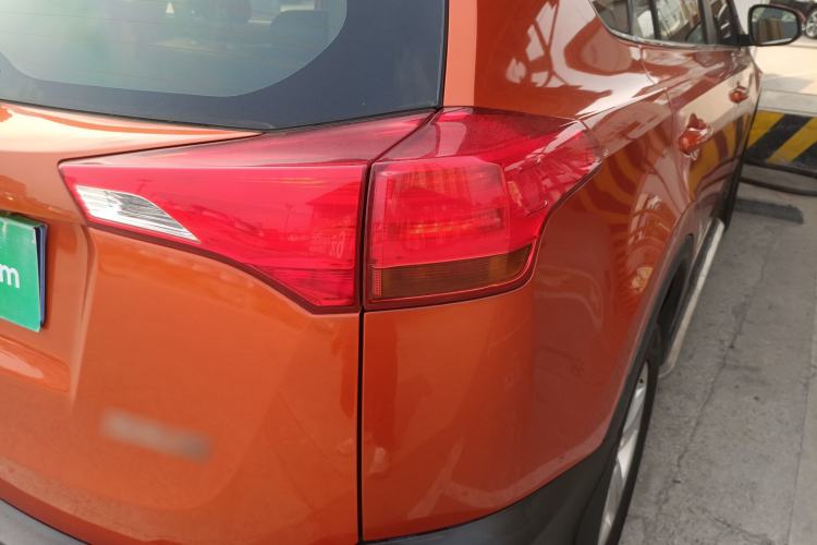 Used Toyota RAV4 2013 2.0L CVT Two-Wheel Drive Urban Edition
