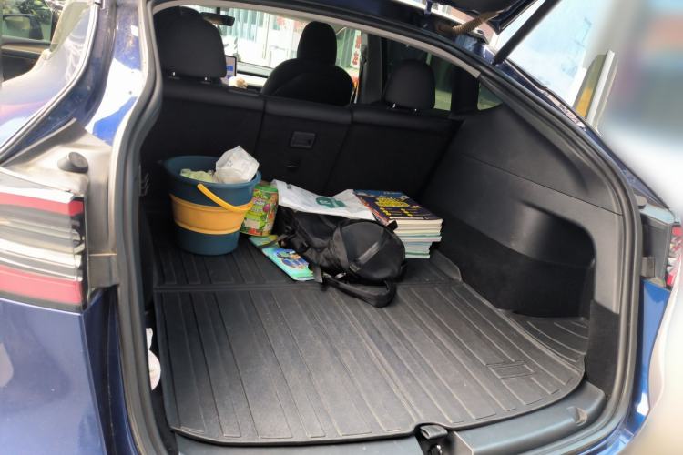 Used Tesla Model Y 2021 Long-Range All-Wheel-Drive Version