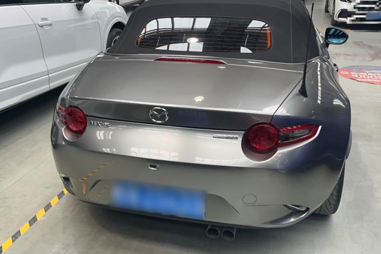 Used Mazda MX-5  Exterior 5