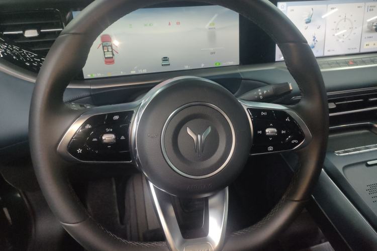 Used VOYAH FREE 2024 Ultra-Long Range Intelligent Driving Version Steering Wheel