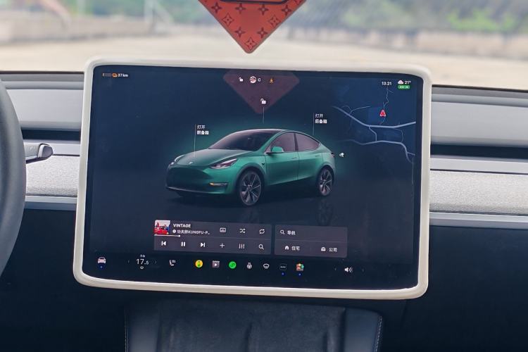 Used Tesla Model Y 2024 Long-Range All-Wheel-Drive Version