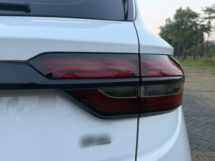 Geely Auto Coolray 2023 1.5T DCT Diamond Edition — снимка 17