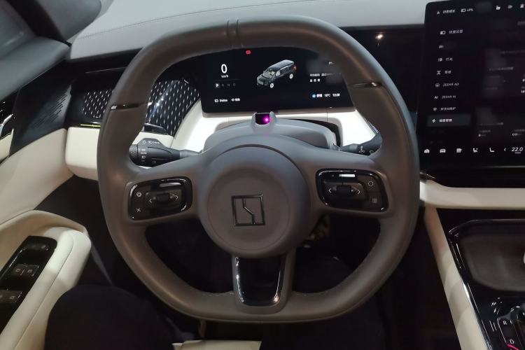 Used Zeekr 009 2024 Six-Seat Executive Version 4WD 108 kWh