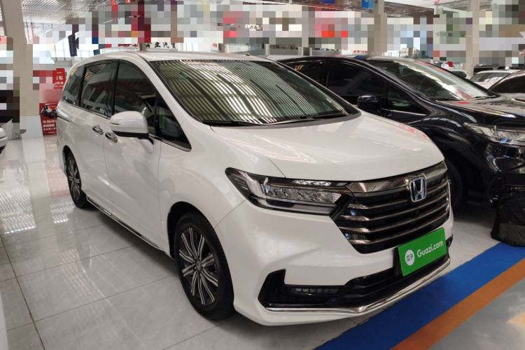 Used Honda Odyssey 2024 2.0L eHEV Sharp & Enjoy Edition Front Right 45 Deg