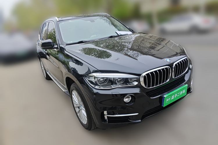 Used BMW X5 2017 xDrive28i Front Right 45 Deg