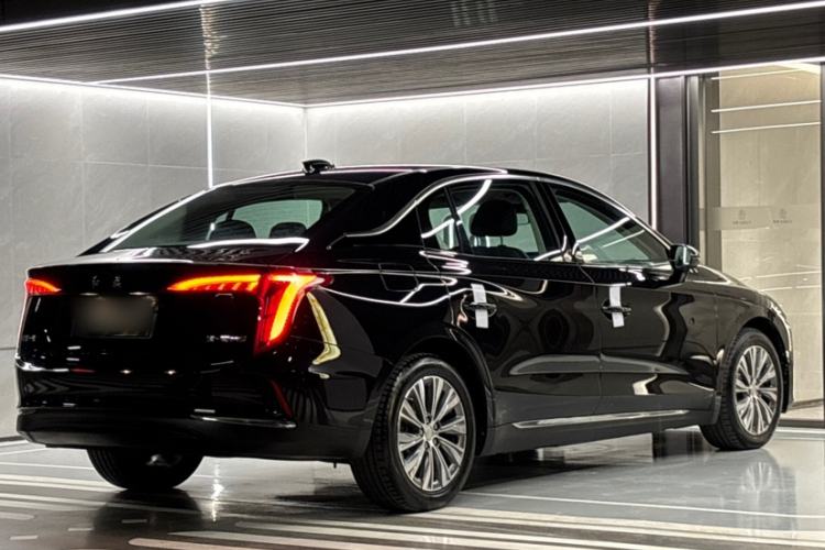 Used Hongqi E-QM5 2022 431 km Charge & Enjoy Edition