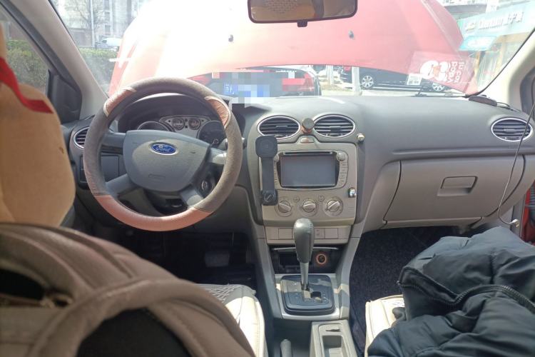 Used Ford Focus 2013 Hatchback Classic 1.8L Automatic Base Model
