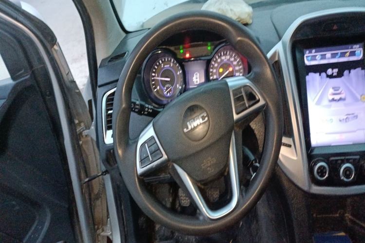 Used JMC Yuhu 7 2020 2.0T Diesel Manual 4x4 Comfort Edition Long Wheelbase China VI Emission Standard JX4D20A6L
