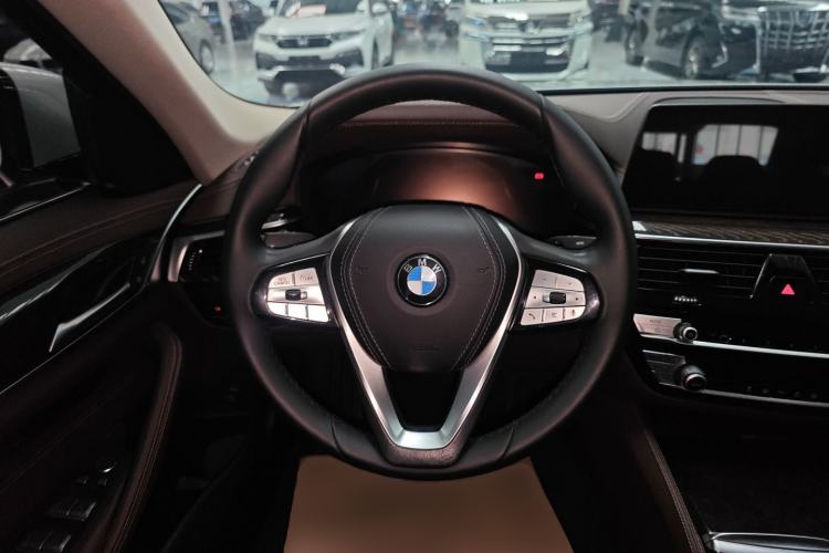 Used BMW 5 Series 2020 525Li Luxury Package