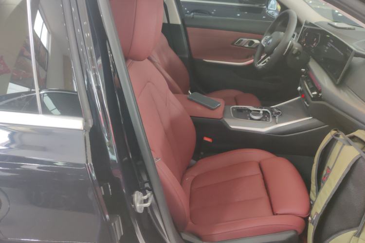 Used BMW 3 Series 2025 325i M Sport Package Right Front Seat