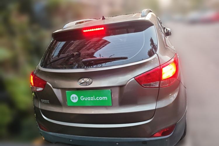 Used Hyundai ix35 2012 2.0L Automatic Two-Wheel Drive Elite Edition GLS
