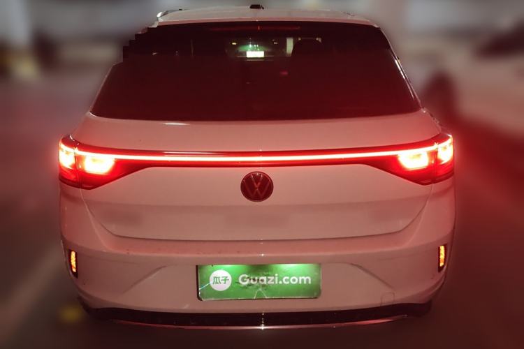 Used Volkswagen T-ROC 2024 300TSI DSG Two-Wheel-Drive Chen Guang Edition
