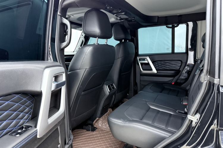 Used BAIC Off-Road BJ40 2024 2.0T Urban Hunter Honor Edition Interior 6