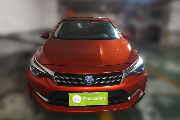 Used Venucia D60 2020 1.6L XL CVT Enjoyment Edition Front