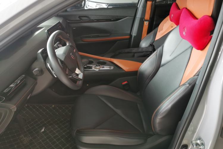 Used Changan UNI-V 2022 1.5T Smart Navigation Version