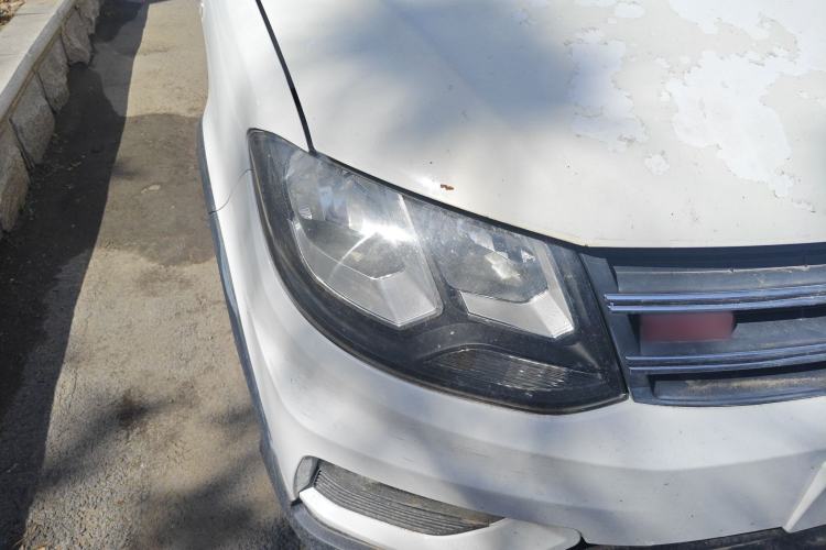 Used Dongfeng Fengon 370 2016 1.5L Manual Standard Edition SFG15-02 7 Seats Right Front Headlight