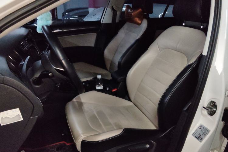 Used Volkswagen Golf 2017 230TSI Automatic Luxury Million-Vehicle Commemorative Edition