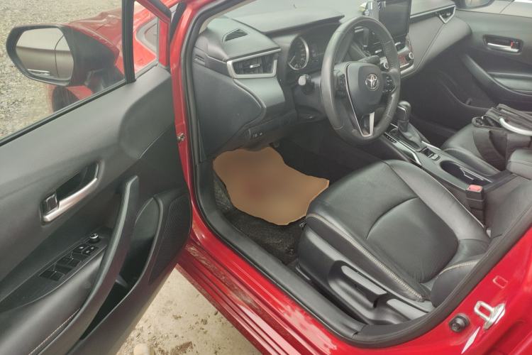 Used Toyota Corolla 2021 1.2T S-CVT Luxury Edition Driver Seat