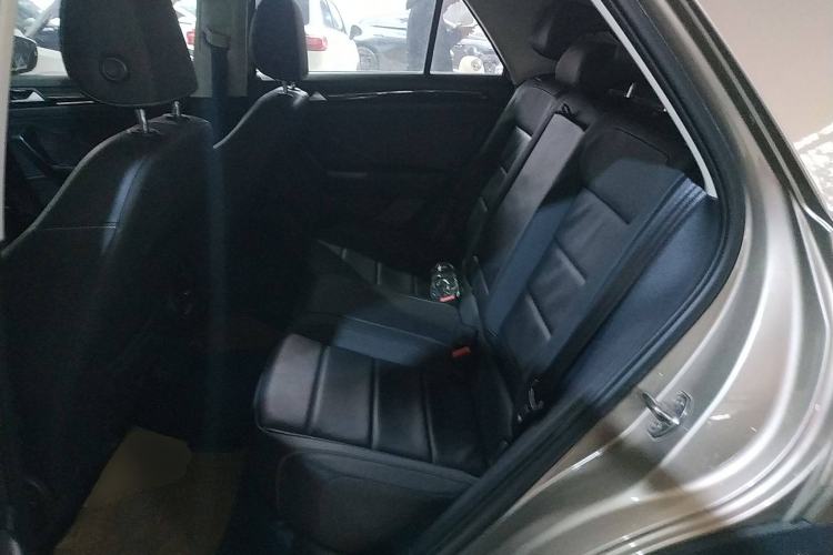 Used Volkswagen T-ROC 2018 280TSI DSG Two-Wheel-Drive Comfort Version China V Standard