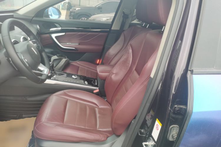 Used Wey VV7 2017 2.0T Flagship Model
