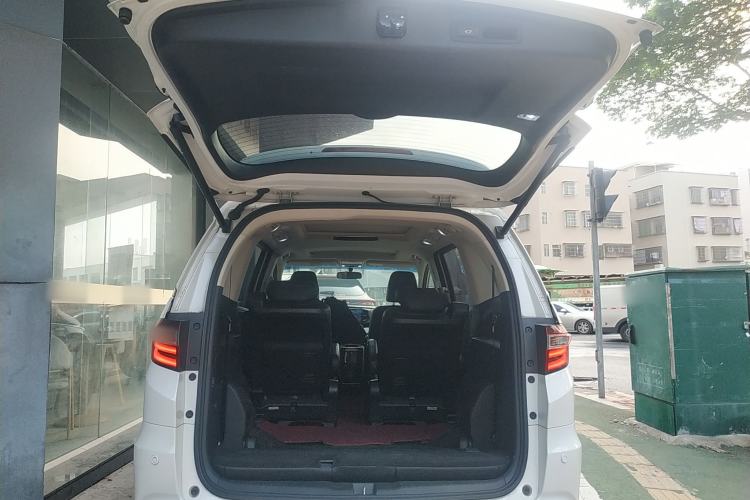 Used Honda Odyssey 2018 2.4L Luxury Edition Trunk