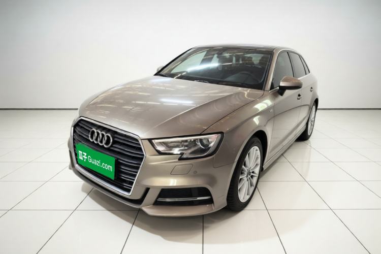 Ojetý Audi A3 2018 30th Anniversary Edition Sportback 35 TFSI Fashion Model Guazi used car, China used car export, Used car for sale, Used  cars, Cheapest cars for sale